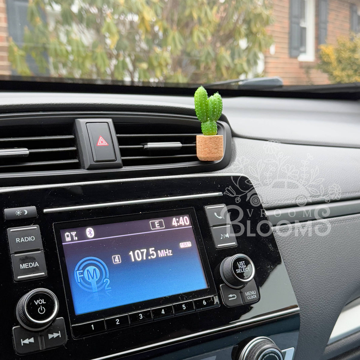 Mini cactus vent clip car diffuser in a cork pot, photo 5