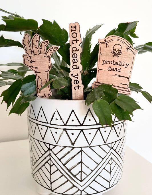Spooky Vibes Plant Signs: Tombstone